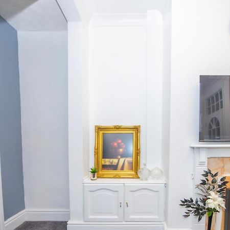 Lovely City Home + Free Parking Manchester Exterior foto